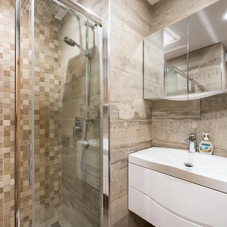Private In Chayka Near The Sea Garden Apartment *