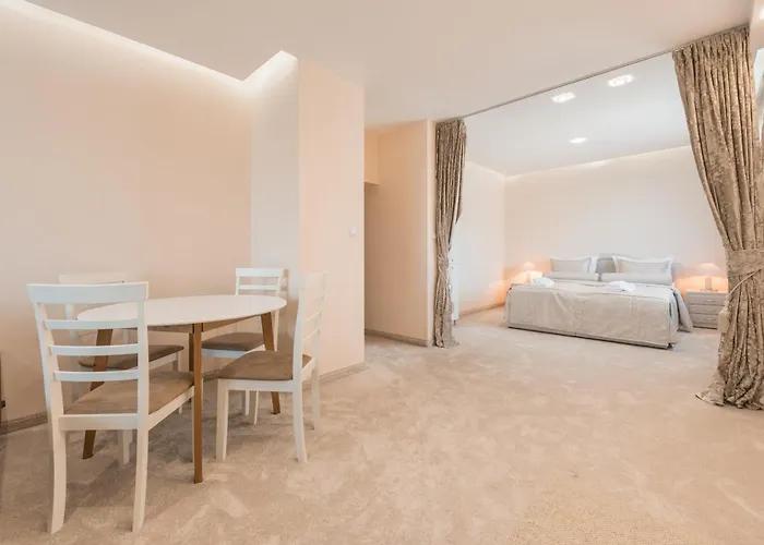 Private In Chayka Near The Sea Garden Warna