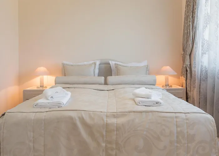 Private In Chayka Near The Sea Garden דירה *