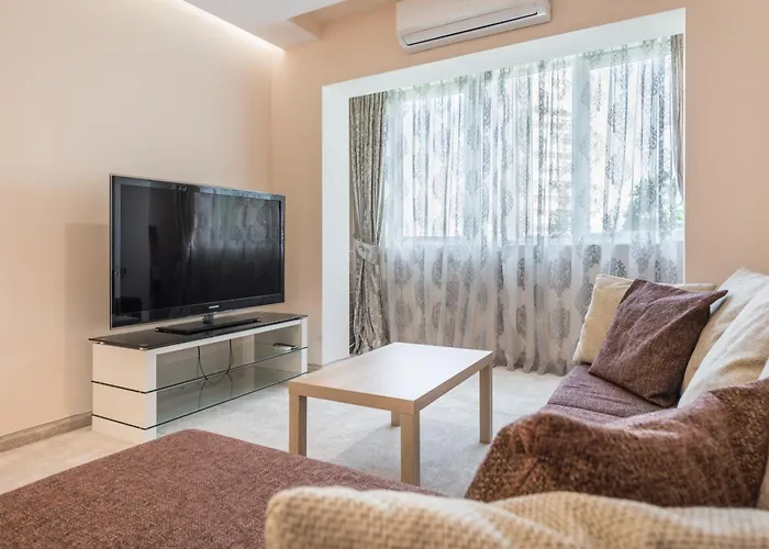 Private In Chayka Near The Sea Garden דירה