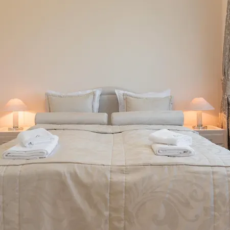 Private In Chayka Near The Sea Garden Apartment *