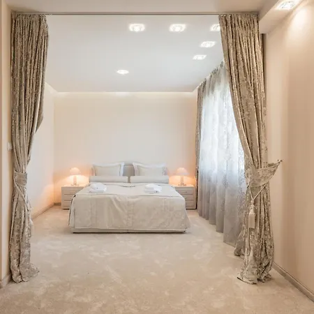 Private In Chayka Near The Sea Garden Warna