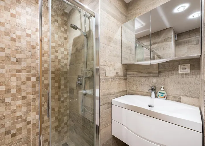 Private In Chayka Near The Sea Garden Apartment *